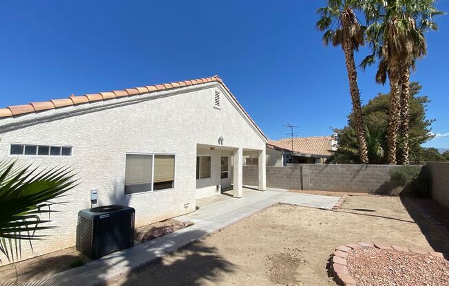 3 beds, 2 baths, $1,790
