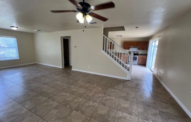 3 beds, 2.5 baths, $1,525