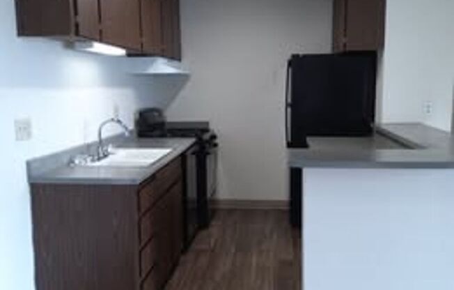 1 bed, 1 bath, 700 sqft, $944, Unit 3666F  Building # 7