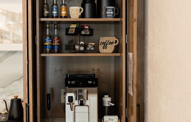 3 beds, 2 baths, 1,185 sqft, $1,765, Unit 5-301