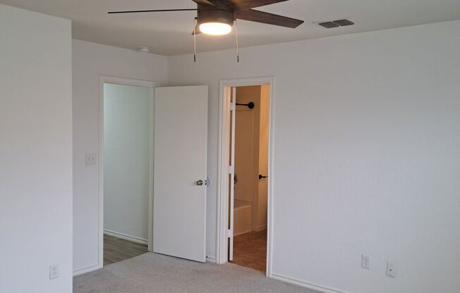 Modern 3-Bedroom Home Available Now!