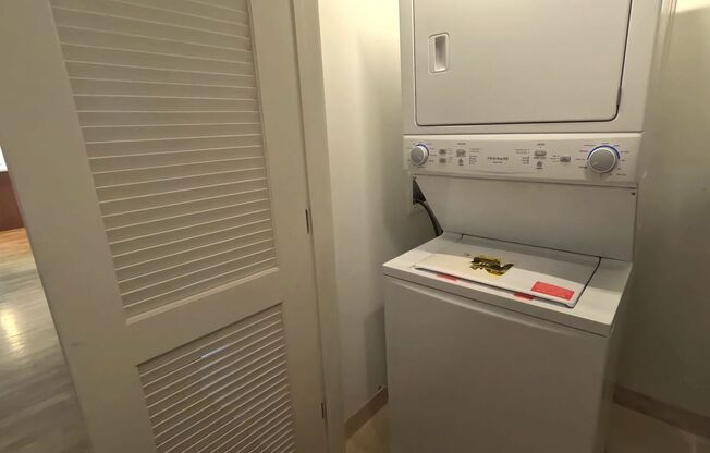 3 beds, 2 baths, 1,100 sqft, $3,295, Unit 2740-308