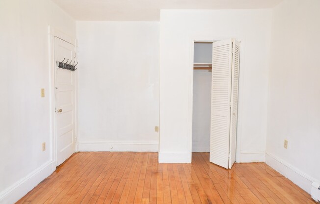 3 beds, 1.5 baths, 1,500 sqft, $2,800, Unit 1