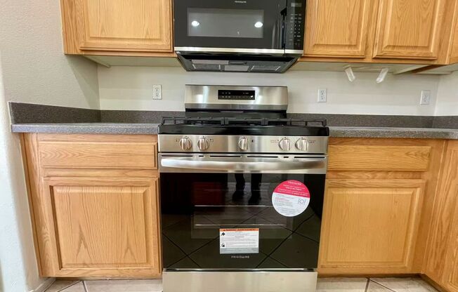 Gorgeous 3 bed, 2 1/2bath home.