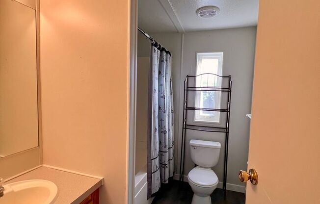 2 beds, 2 baths, $2,000