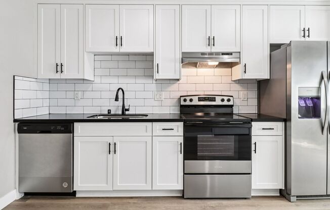 3 beds, 3 baths, 1,140 sqft, $3,895, Unit 210