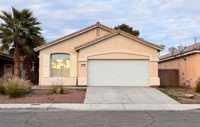 Charming Single-Story 3-Bedroom Home Near 215 & Henderson