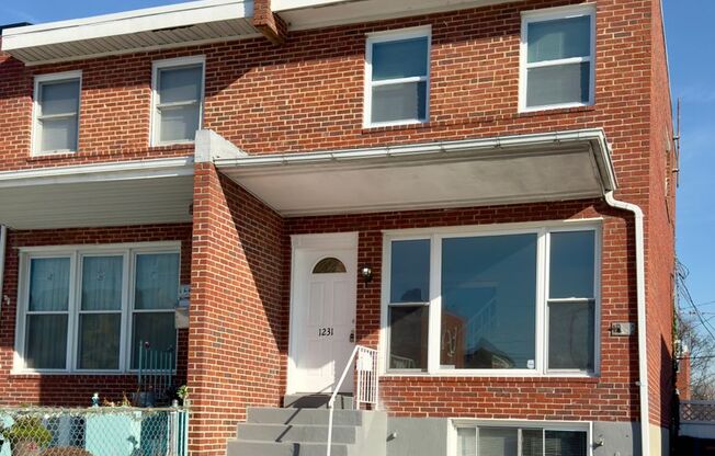 Charming 3 Bedroom/2 Bathroom Townhome in Violetville MD!