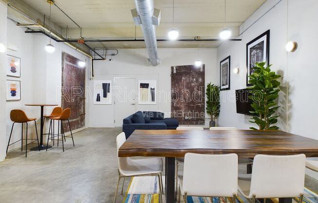 2 beds, 2 baths, 865 sqft, $1,400, Unit 119