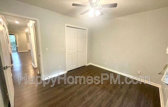 2 beds, 2 baths, 1,060 sqft, $2,200