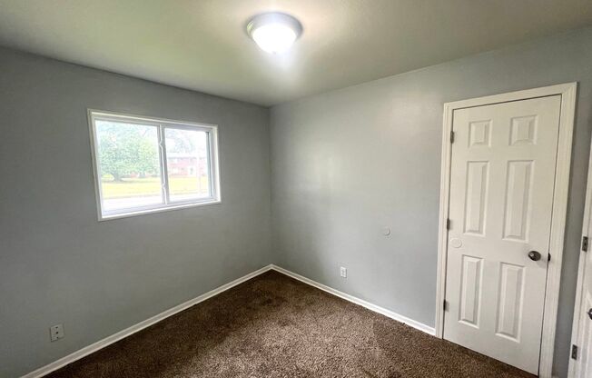 3 beds, 1 bath, $1,450