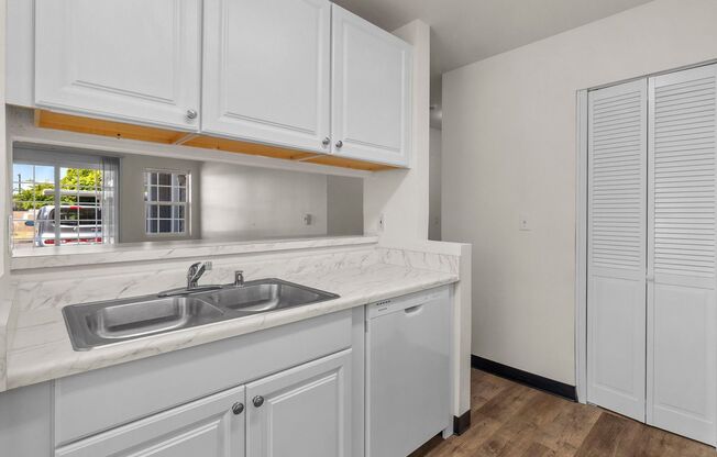 1 bed, 1 bath, 750 sqft, $1,395, Unit C-06