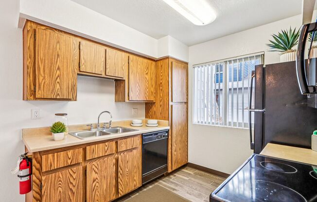 1 bed, 1 bath, 607 sqft, $1,199, Unit 1080