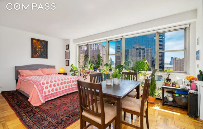 Studio, 1 bath, 650 sqft, $3,500, Unit 9G