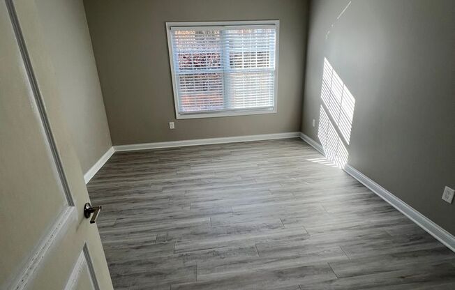 1 bed, 1 bath, 765 sqft, $895, Unit 226 1D