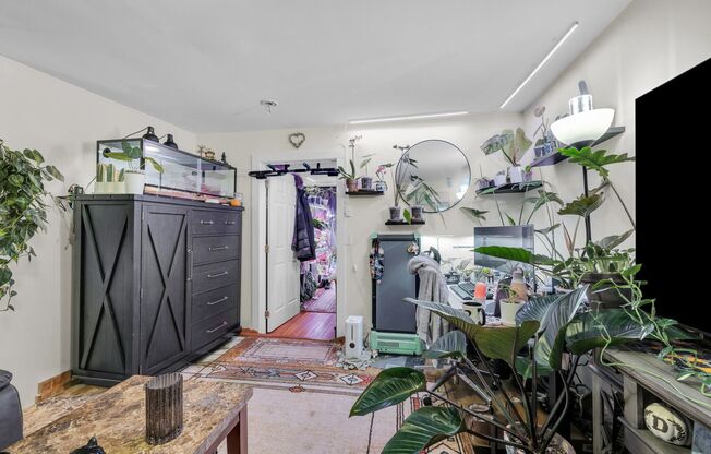 First Floor 1 Bedroom Apartment
