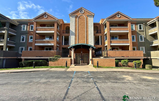401 S Norfolk St.