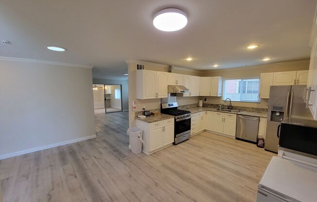 Rare 4 Bed, 2 Bath House
