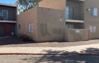 2813 E. Paradise Lane (LW)