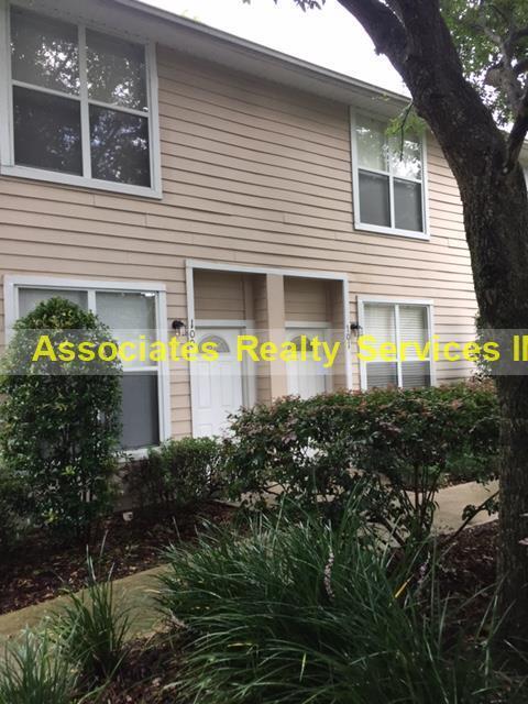 JUST REDUCED! Close to Campus!! 2Br/2.5Ba-  2 Weeks FREE RENT!