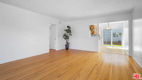 5320 W 57 ST