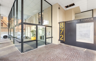 1 bed, 1.5 baths, 750 sqft, $3,200, Unit 303