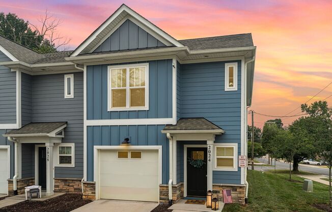 Charming 3-Bedroom Townhome Close to Everything You Love in Charlotte