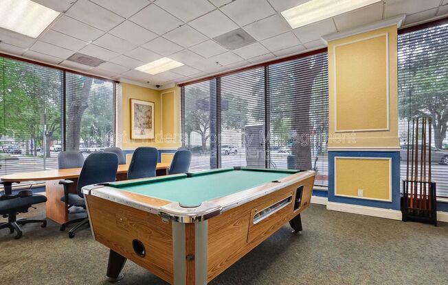 Studio, 1 bath, 425 sqft, $850, Unit 1412