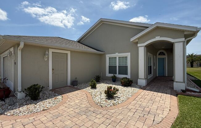Resort-style living in the desirable 55+ manned gated community of High Vista.