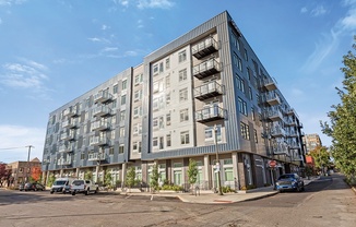 Adera - Exterior