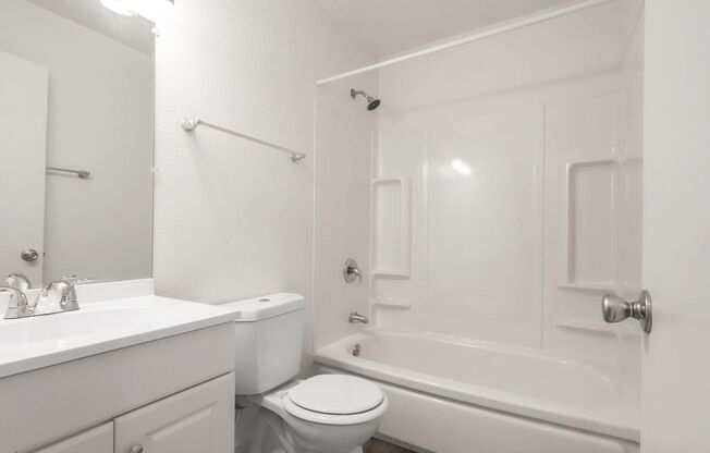 2 beds, 1 bath, 825 sqft, $1,650, Unit 5307-2