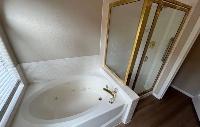 3 beds, 2 baths, $2,350