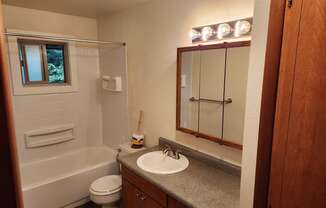 Covington Court Apartments