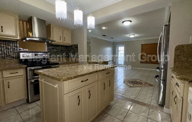 2410 SABLE DR