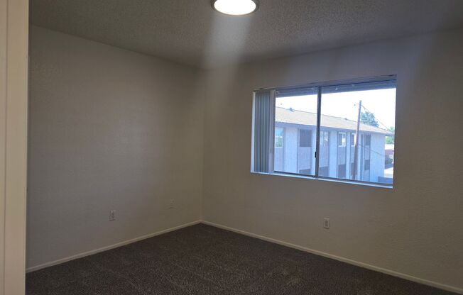 2 beds, 1 bath, 880 sqft, $1,195, Unit 315