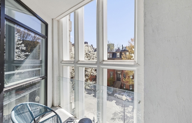 1 bed, 1.5 baths, 926 sqft, $3,975, Unit 309