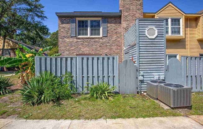 Large Townhome on 44th Avenue