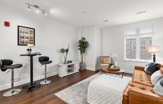 1 bed, 1 bath, 757 sqft, $3,000, Unit 304