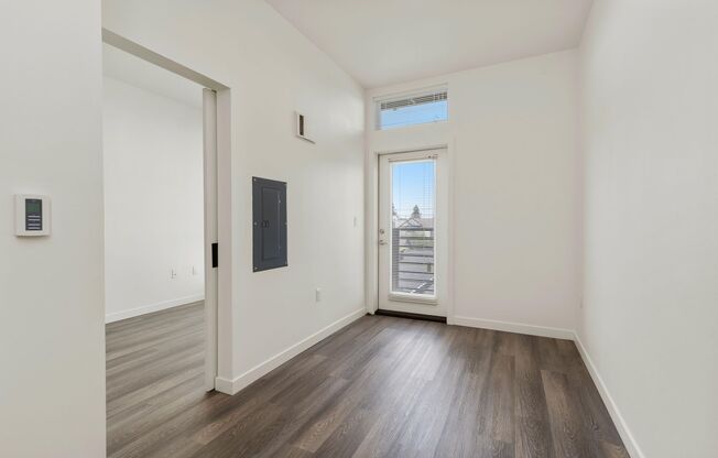 1 bed, 1 bath, 414 sqft, $1,695, Unit 101