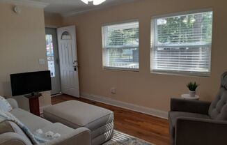 1 bed, 1 bath, $1,200