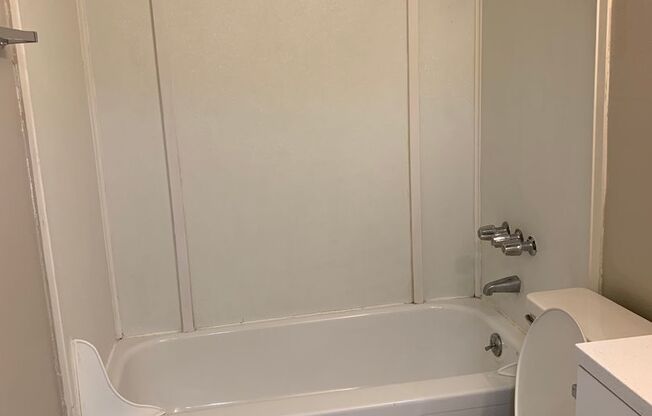 Studio, 1 bath, $895, Unit 144 - 12