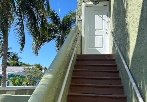 132 2 AVE S