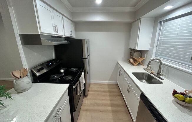 2 beds, 1 bath, 856 sqft, $1,799, Unit WIL-115