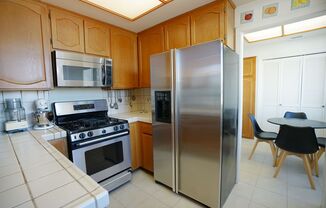 2 beds, 3 baths, $6,800, Unit Unit 301