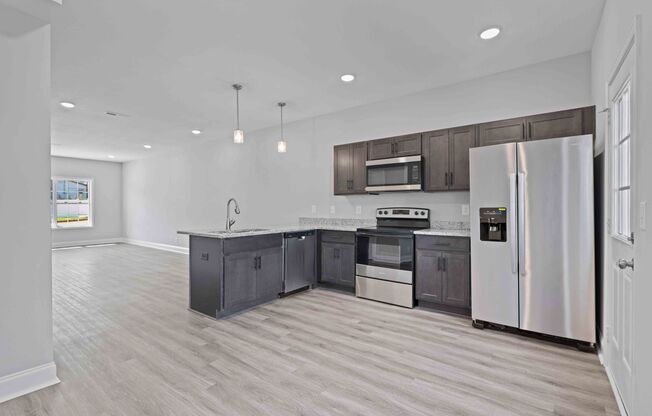 2 beds, 2.5 baths, 1,300 sqft, $1,350, Unit 6