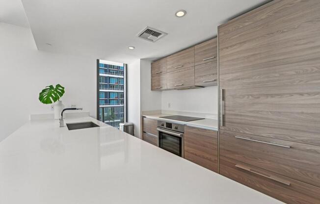 3 beds, 2 baths, 1,154 sqft, $6,000, Unit # 1706