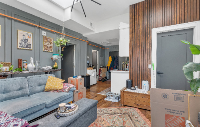 215 BROADWAY