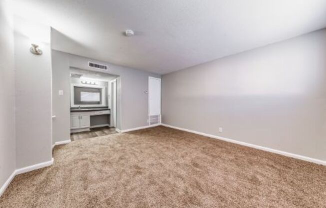 1 bed, 1 bath, 800 sqft, $689, Unit 146-G