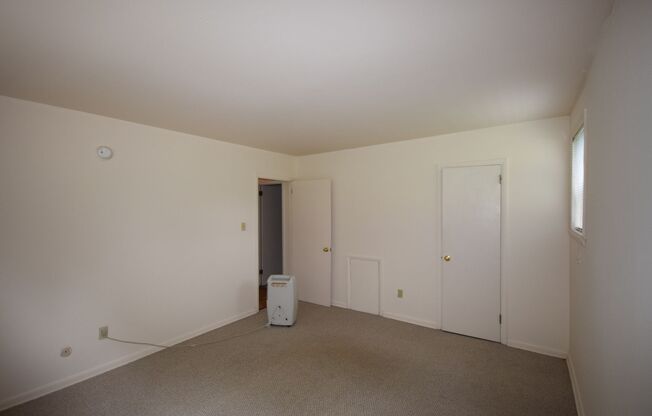 2 beds, 1 bath, 874 sqft, $1,445, Unit Q-12