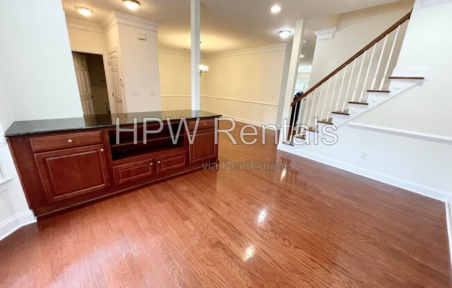 9519 DELLBROOK CT